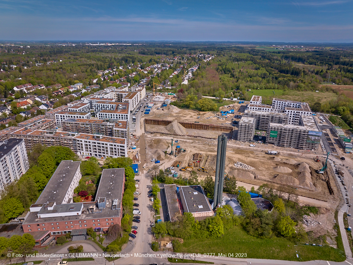04.05.2023 - Luftbilder vom Alexisqaurtier und Pandion Verde in Neuperlach